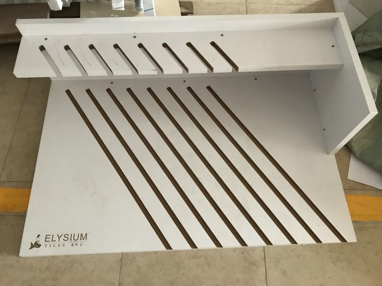 Wood Display 32x71 - 8-Slot