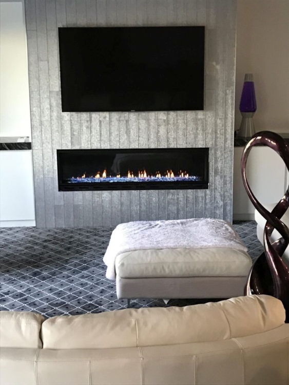 Aura Silver 4 x 23.60 (Mapei Glass Thin set Adesilex-P10 REQUIRED for Installation)